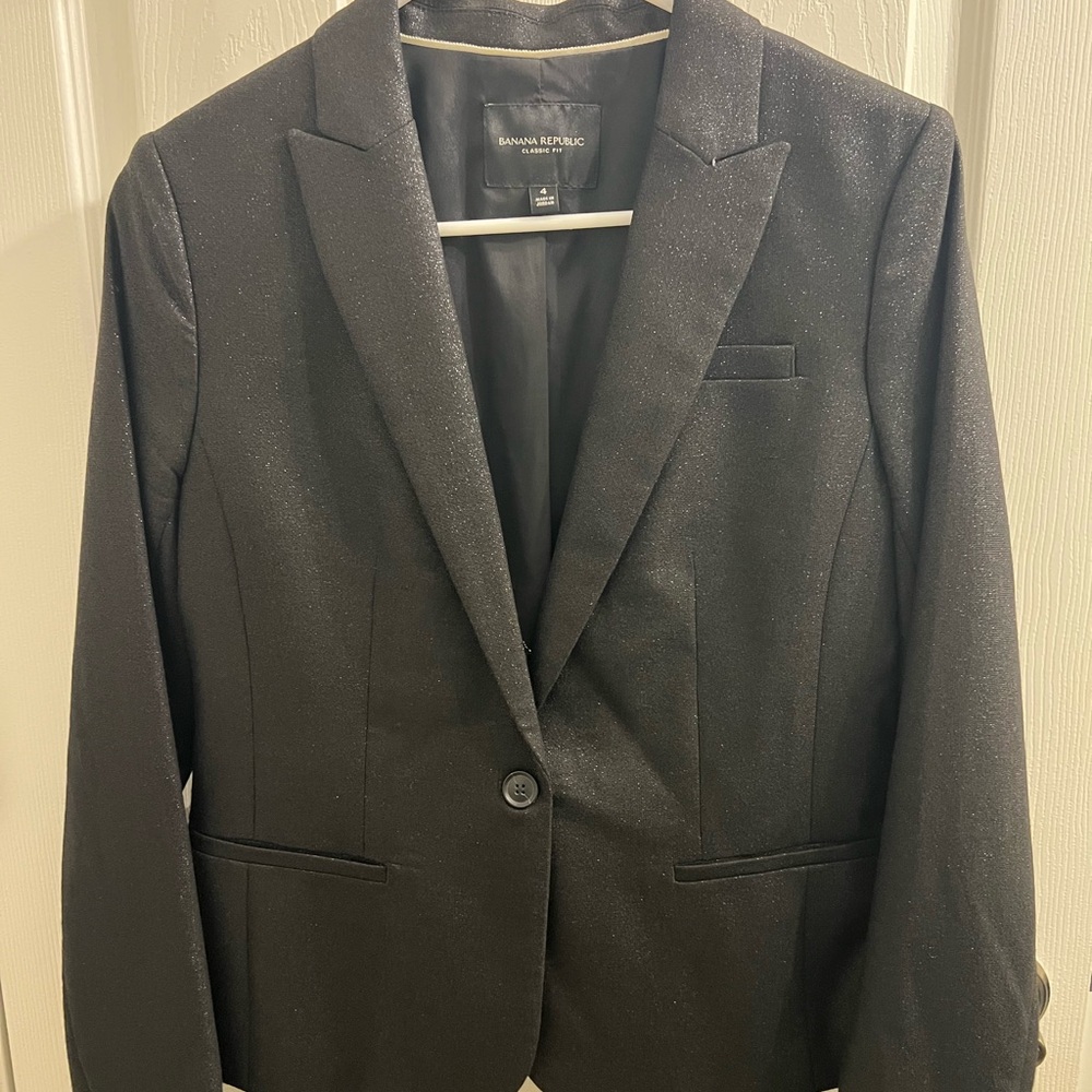 Banana Republic Black Blazer Tailored Fit Structured Shoulders